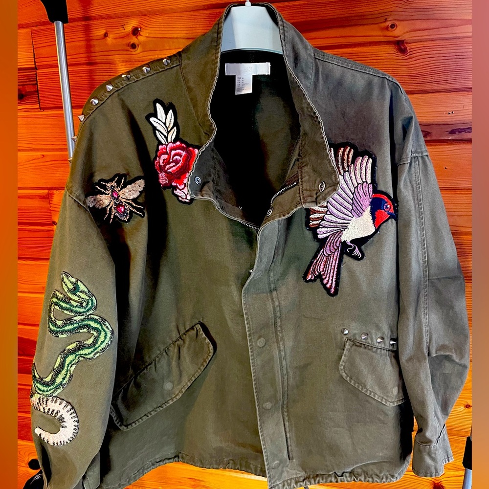 H&M Boxy Olive Green Military Jacket with Embroidered Bird, Rose & Snake Patches - Picture 2 of 14